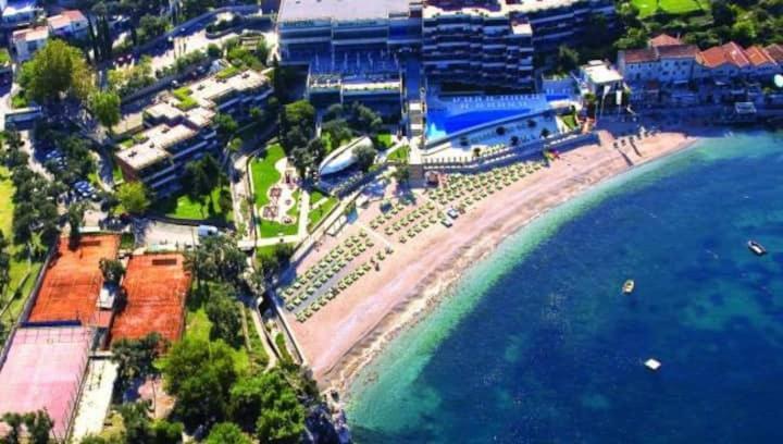 Beauty Apartment In Blue Star Complex Przno Montenegro Eksteriør billede